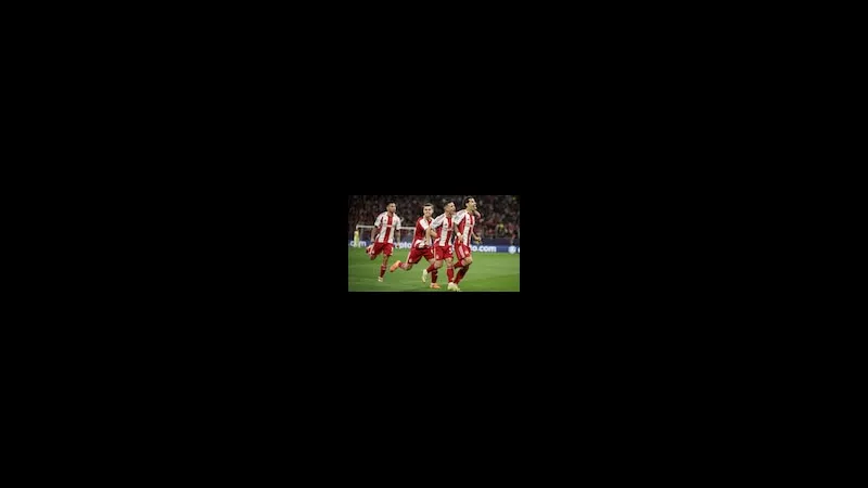 Cầu thủ của Kairat Almaty tạo ra cơ hội ghi bàn trước Olympiacos trong trận đấu quyết…